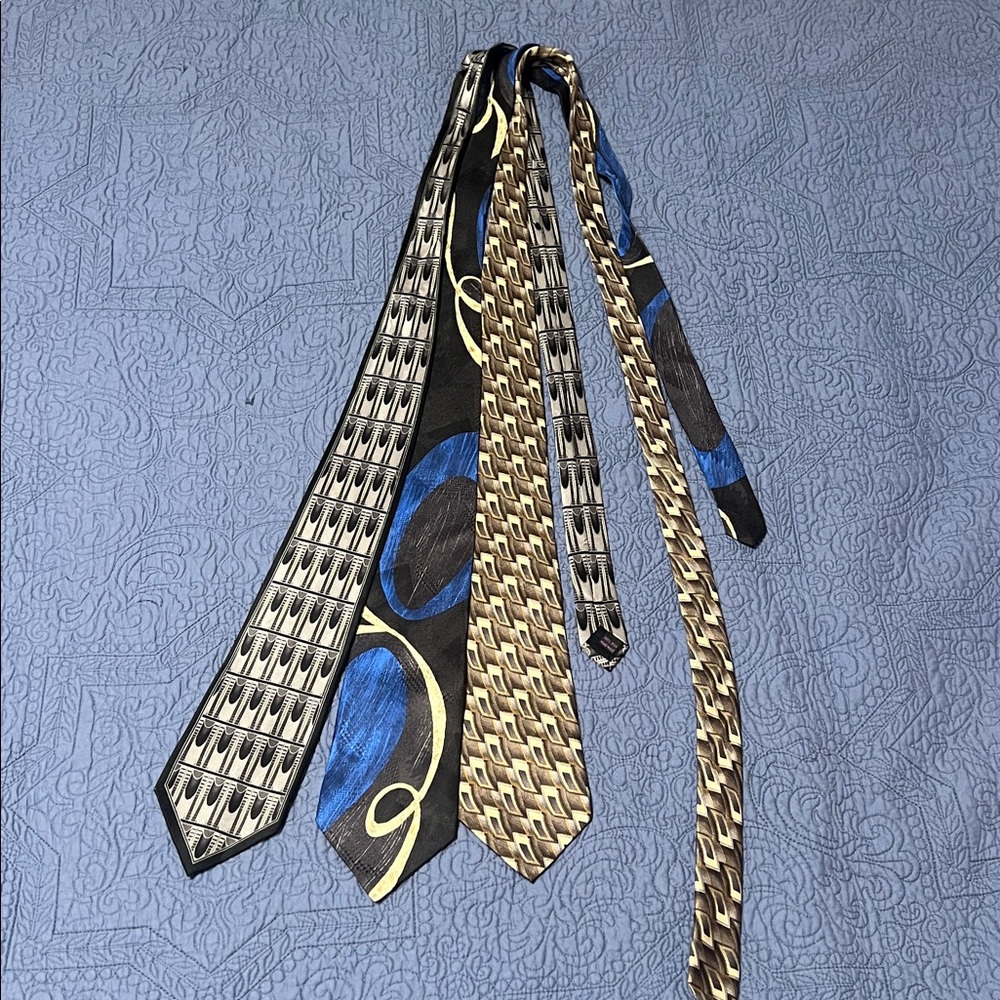 I’ve owned them since the mid 90s! They are three different lengths.